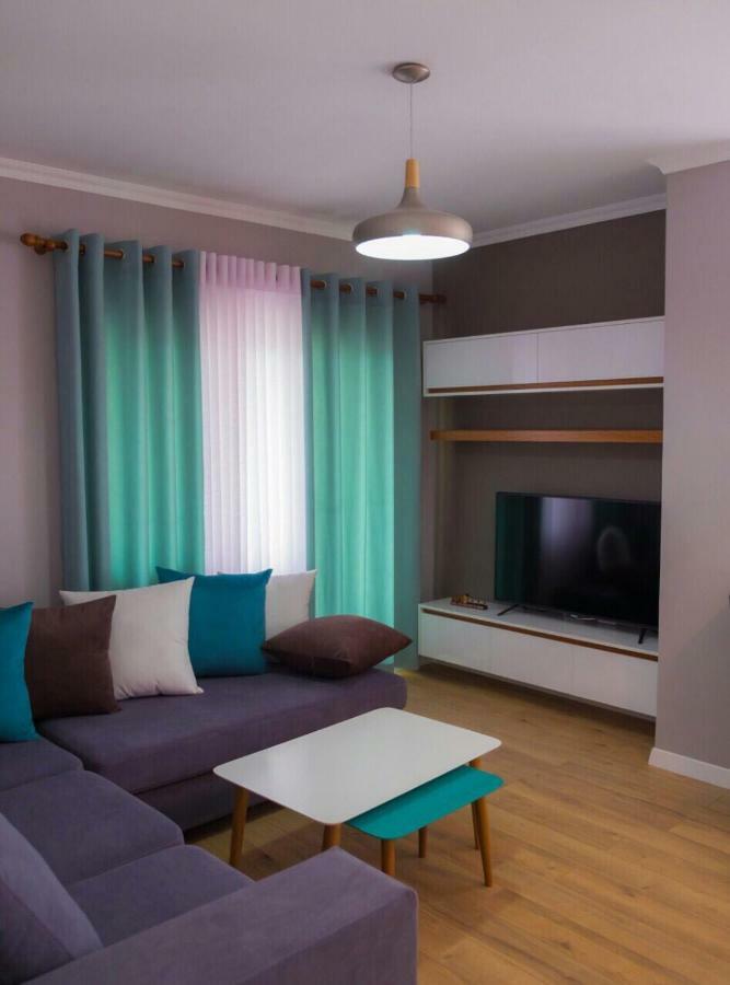 Modern Furnished Apartment With View Tirana Extérieur photo